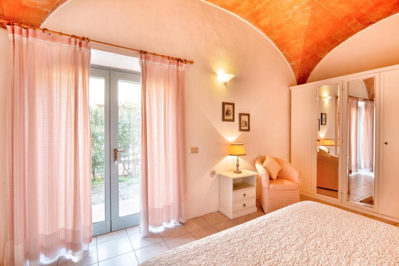 Appartamenti Villa La Fonte San Gimignano Dış mekan fotoğraf